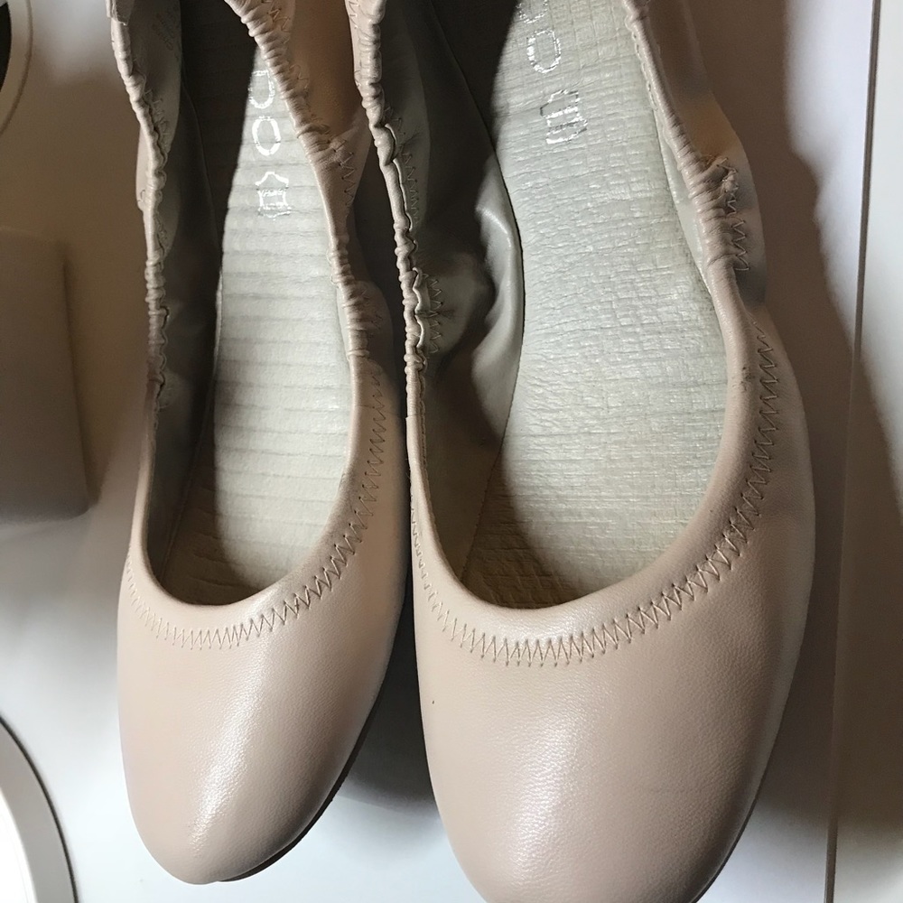 Aldo Ballet Flats size 9